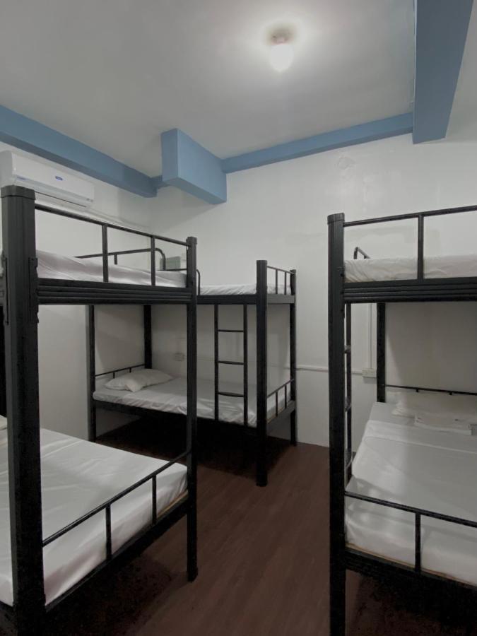 Lime Lite Manila Hostel Makati City Exterior foto